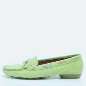Salvatore Ferragamo. Green Driving Loafer with Bow. Size 6.